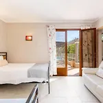 The Quinta - 3 Bedroom Ensuite Villa, Swimming Pool, Beautiful Gardens, Water Features And Willa *