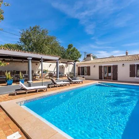 The Quinta - 3 Bedroom Ensuite Villa, Swimming Pool, Beautiful Gardens, Water Features And *