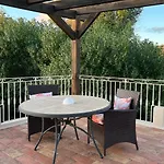 Вилла The Quinta - 3 Bedroom Ensuite Villa, Swimming Pool, Beautiful Gardens, Water Features And