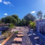 The Quinta - 3 Bedroom Ensuite Villa, Swimming Pool, Beautiful Gardens, Water Features And Алмансил