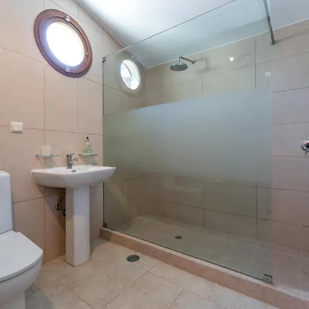 The Quinta - 3 Bedroom Ensuite Villa, Swimming Pool, Beautiful Gardens, Water Features And Villa Almancil